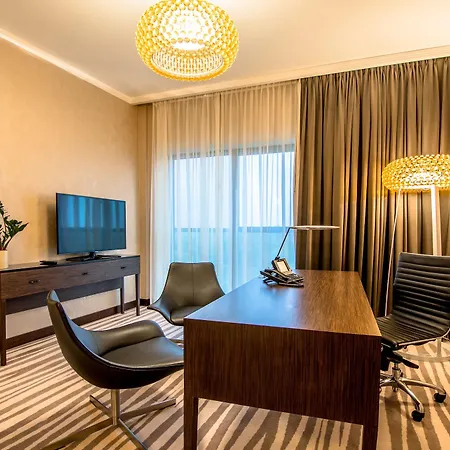 Doubletree By Hilton Hotel 4*