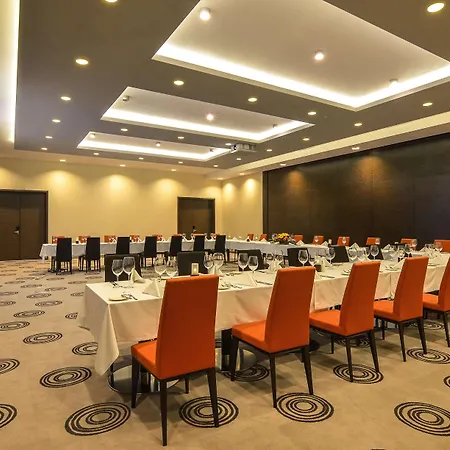 Doubletree By Hilton Hotel