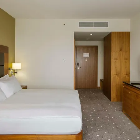 Doubletree By Hilton Hotel 4*