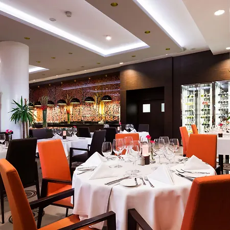 Doubletree By Hilton وودج