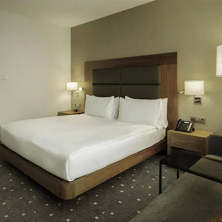 Doubletree By Hilton Готель Лодзь