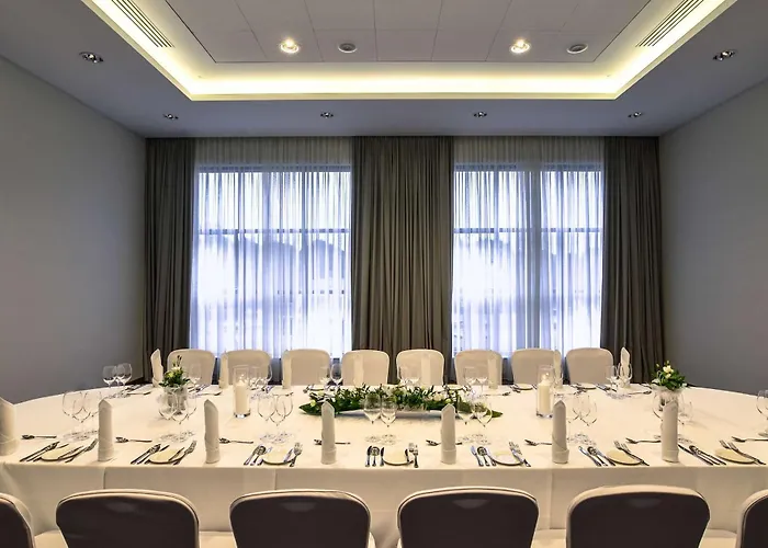 Doubletree By Hilton Готель 4*