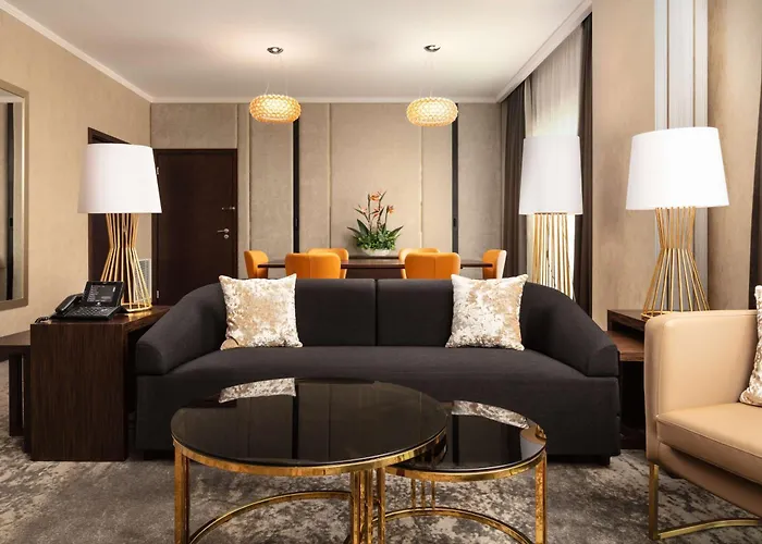 Готель Doubletree By Hilton