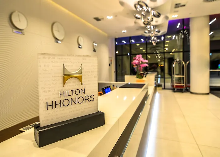 Doubletree By Hilton فندق