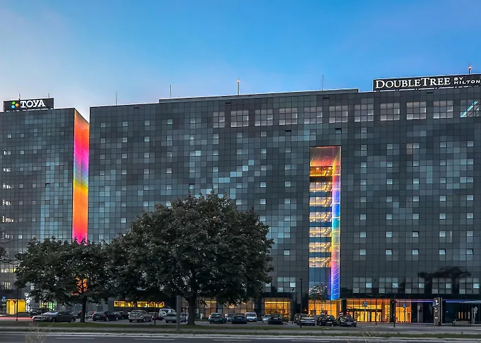 Готель Doubletree By Hilton 4*