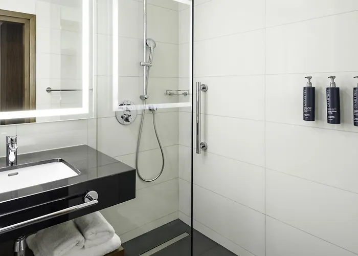 Готель Doubletree By Hilton Лодзь